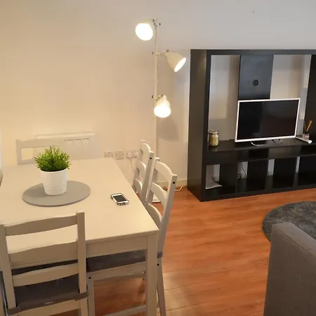 Serviced By Premier City Apartment *