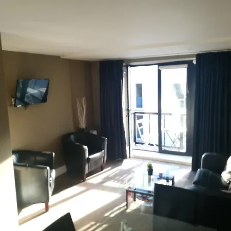 Serviced By Premier City Apartment